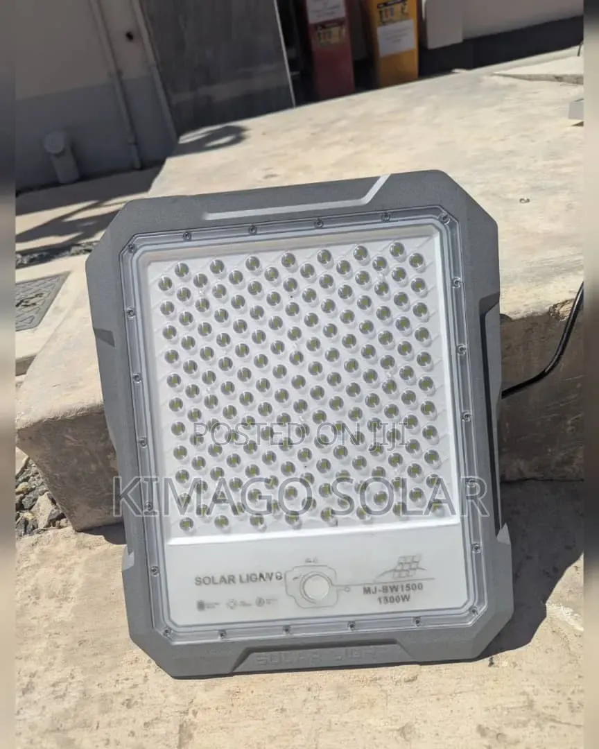 Taa Ya Solar 1500w Ya Aluminium Inamulika Eneo Kubwa Usiku Kucha