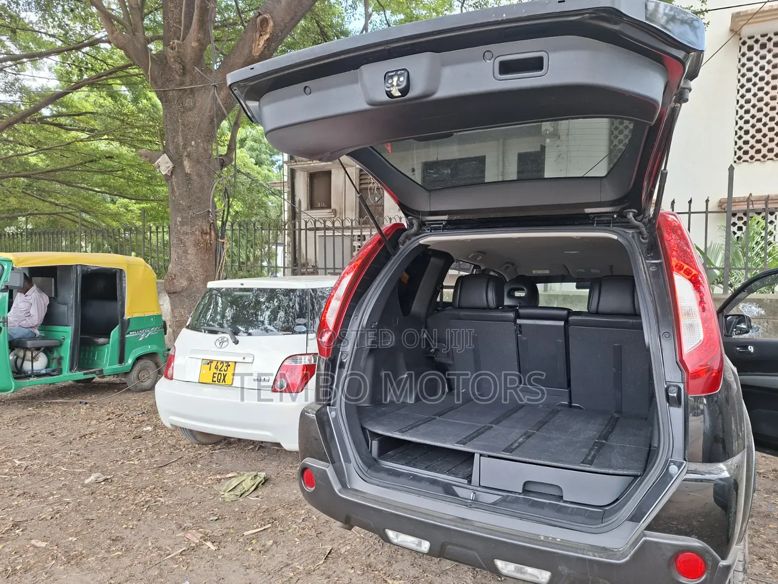Nissan X-Trail 2012 Black