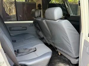 Toyota Land Cruiser 2018 White