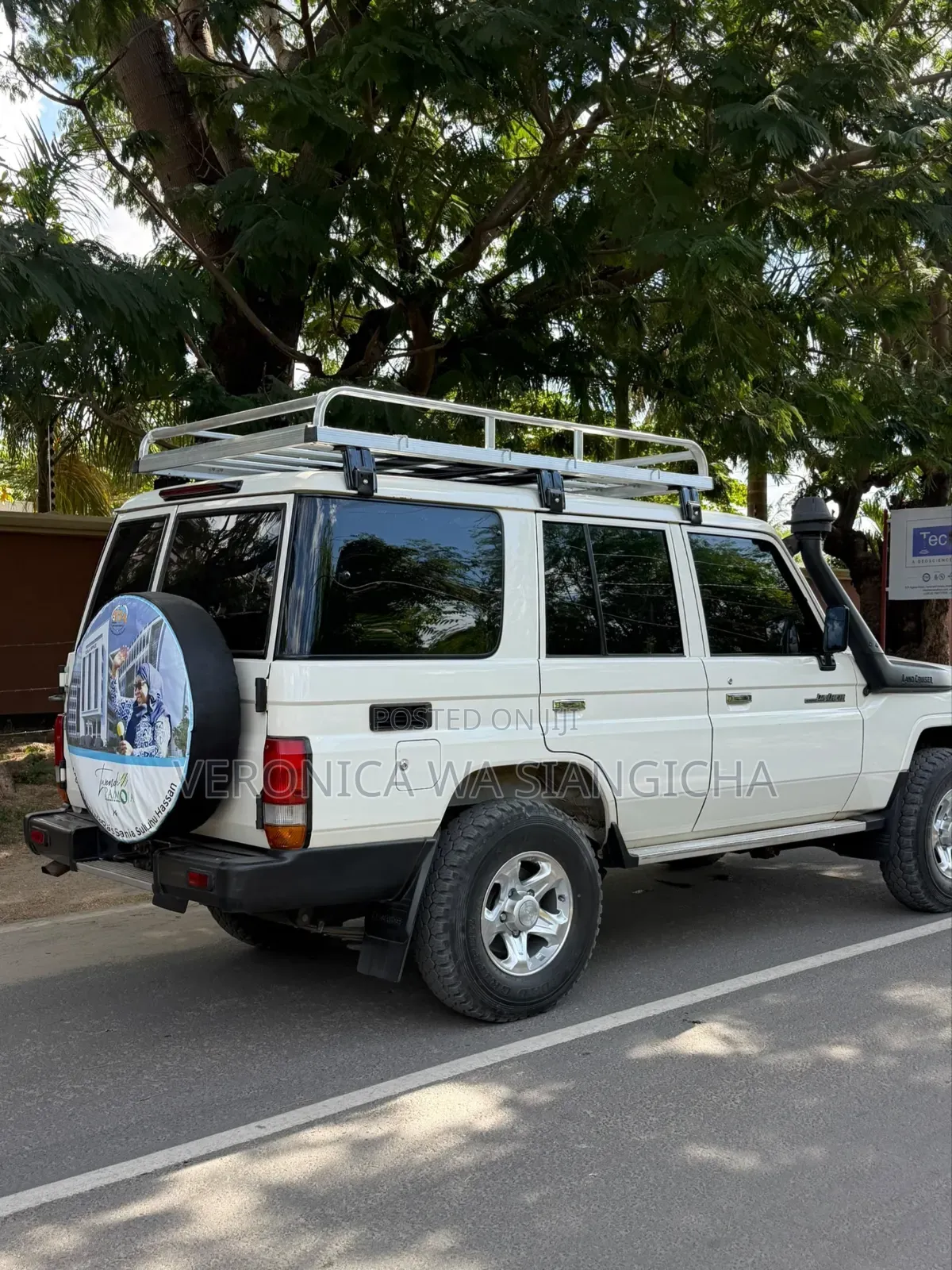 Toyota Land Cruiser 2018 White