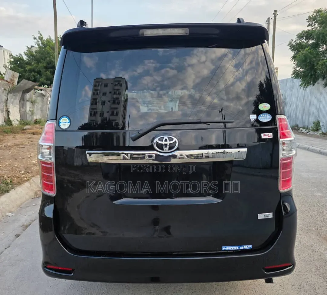 Toyota Noah 2008 Black