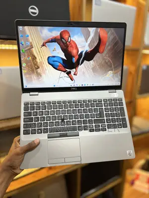 Laptop Dell Precision 15 3551 16GB Intel Core i7 HDD+SSD 256GB