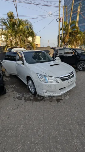 Subaru Exiga 2011 Pearl