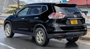 Nissan X-Trail 2012 Black