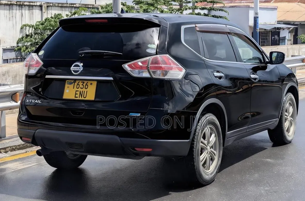 Nissan X-Trail 2012 Black