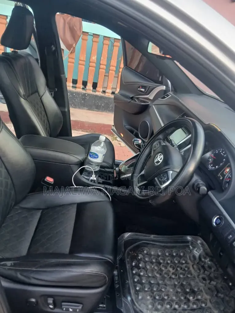 Toyota Harrier 2015 Silver