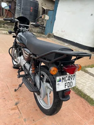 Bajaj Boxer 125 2025 Black