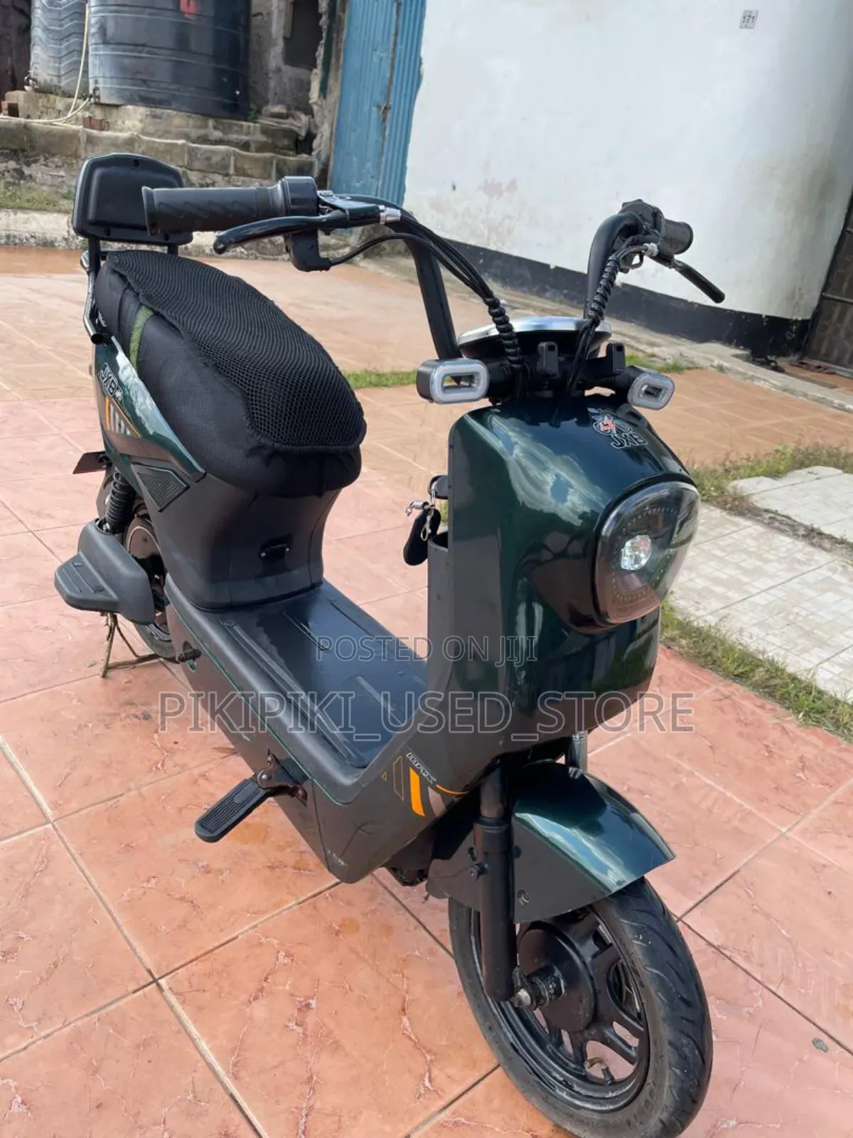 Arc Vector 2025 Black