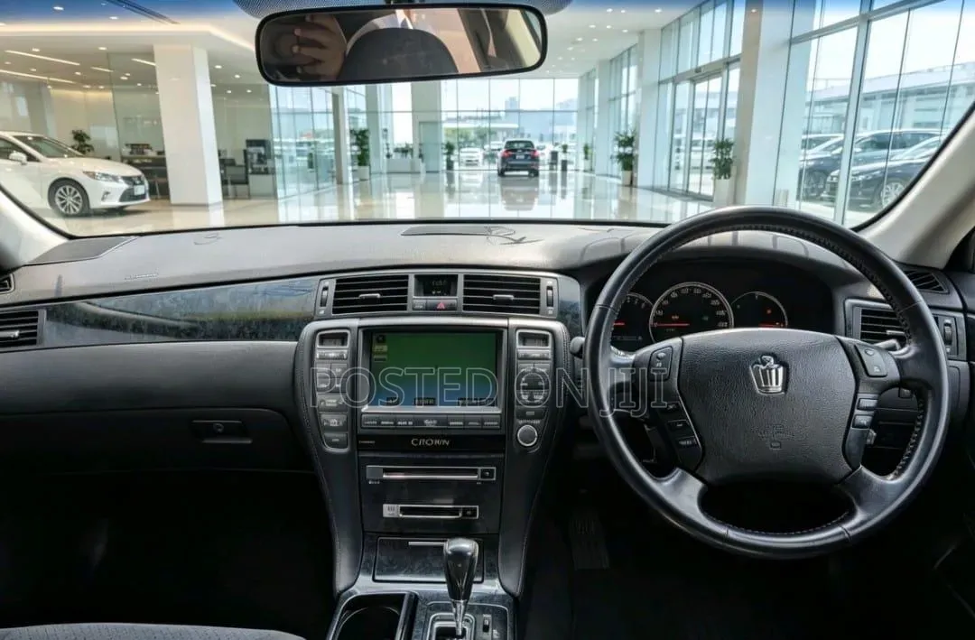Toyota Crown 2007 Black