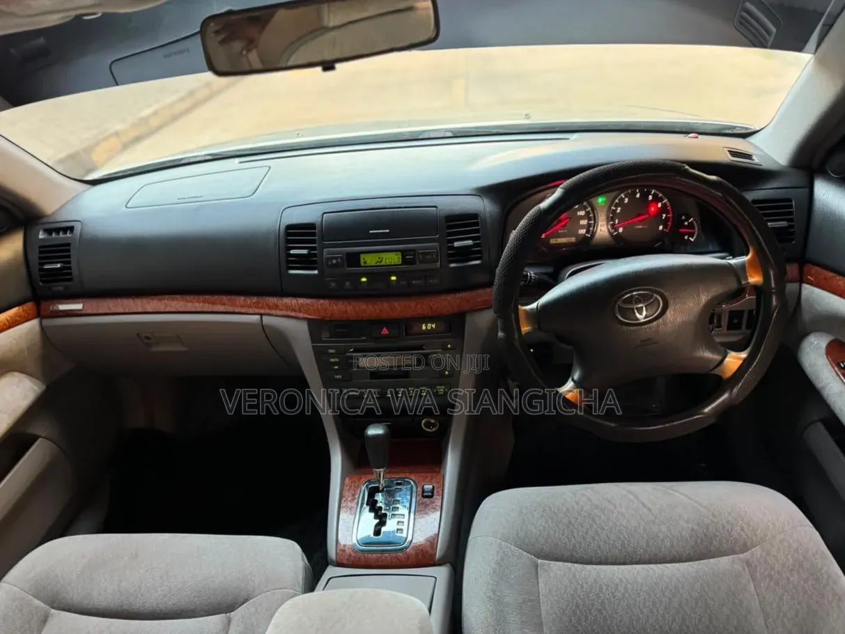 Toyota Mark II 2004 Silver