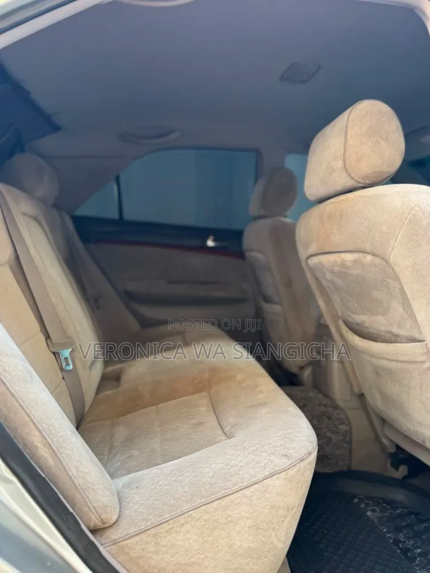 Toyota Mark II 2004 Silver