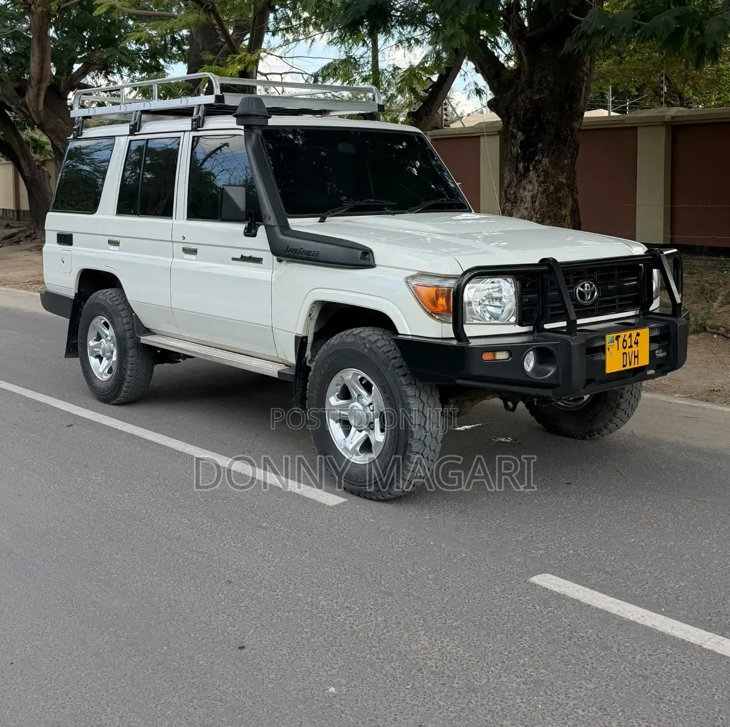 Toyota Land Cruiser 2018 White