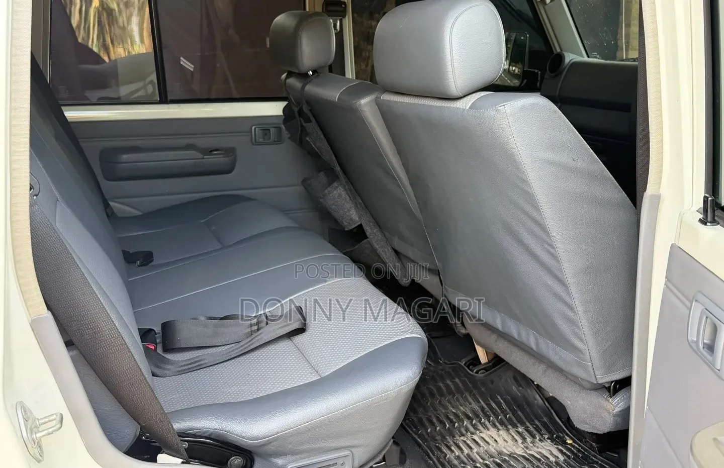 Toyota Land Cruiser 2018 White