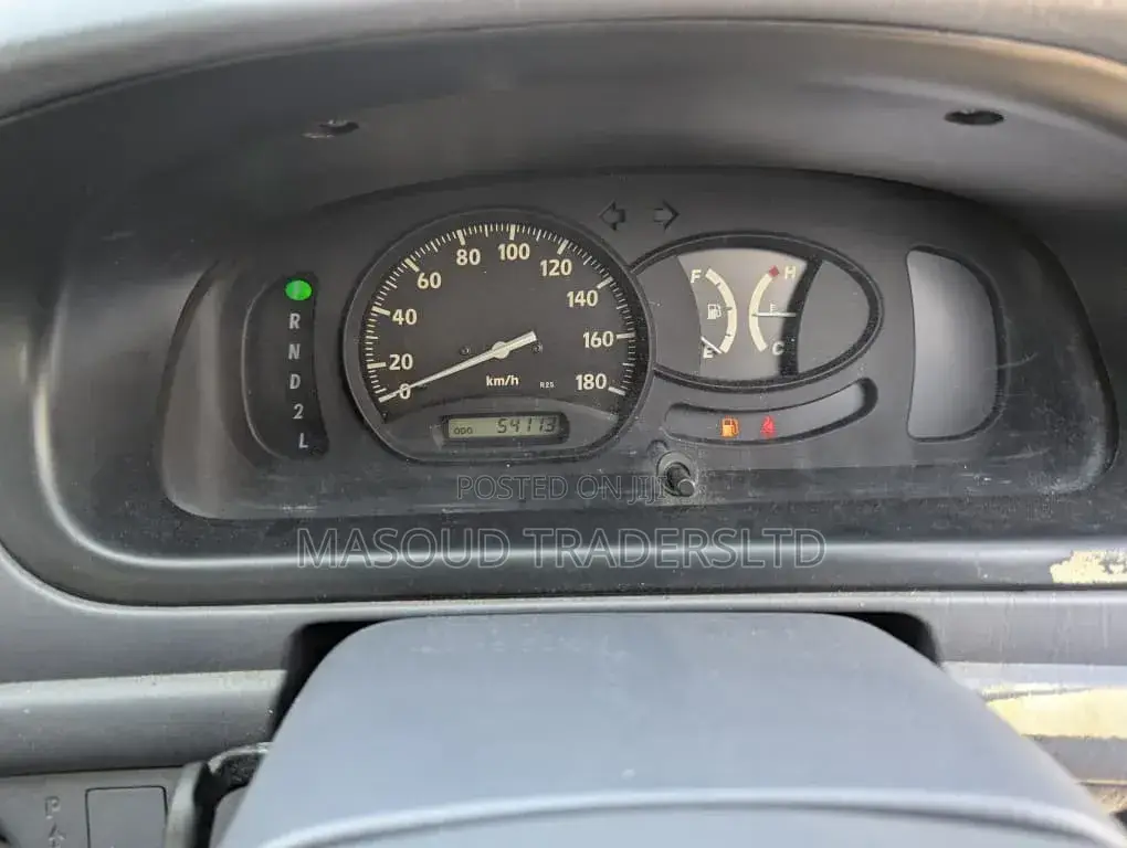 Toyota TownAce Noah 2001 Off white