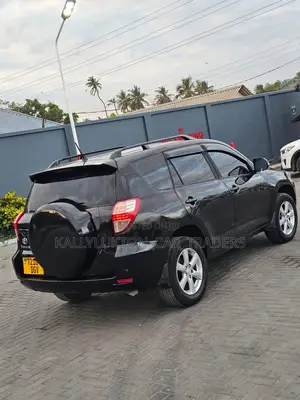 Toyota Vanguard 2011 Black
