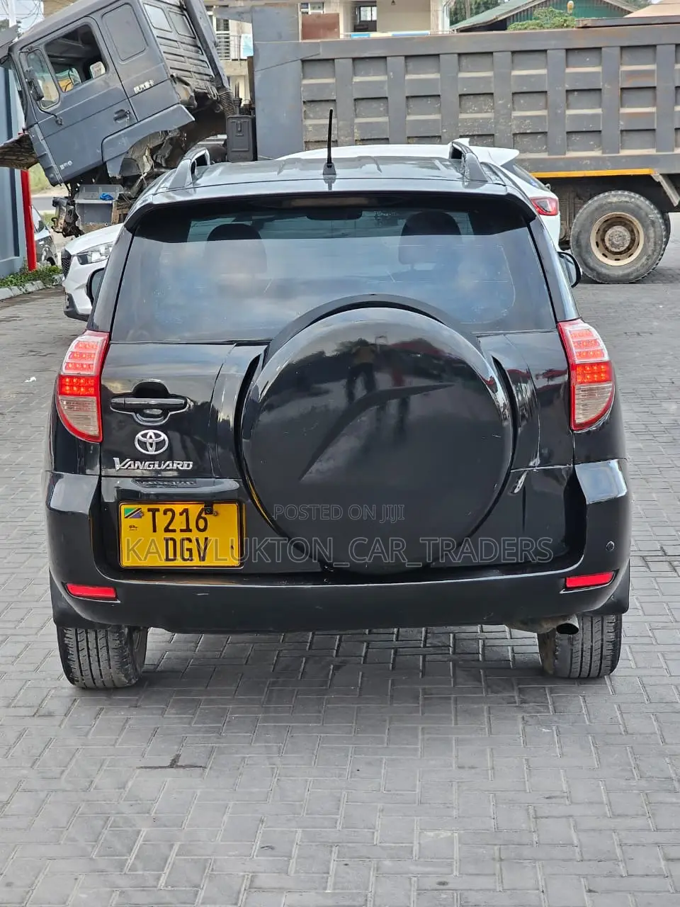 Toyota Vanguard 2011 Black