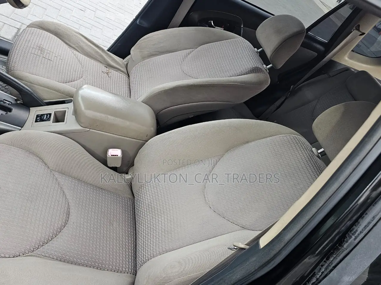 Toyota Vanguard 2011 Black