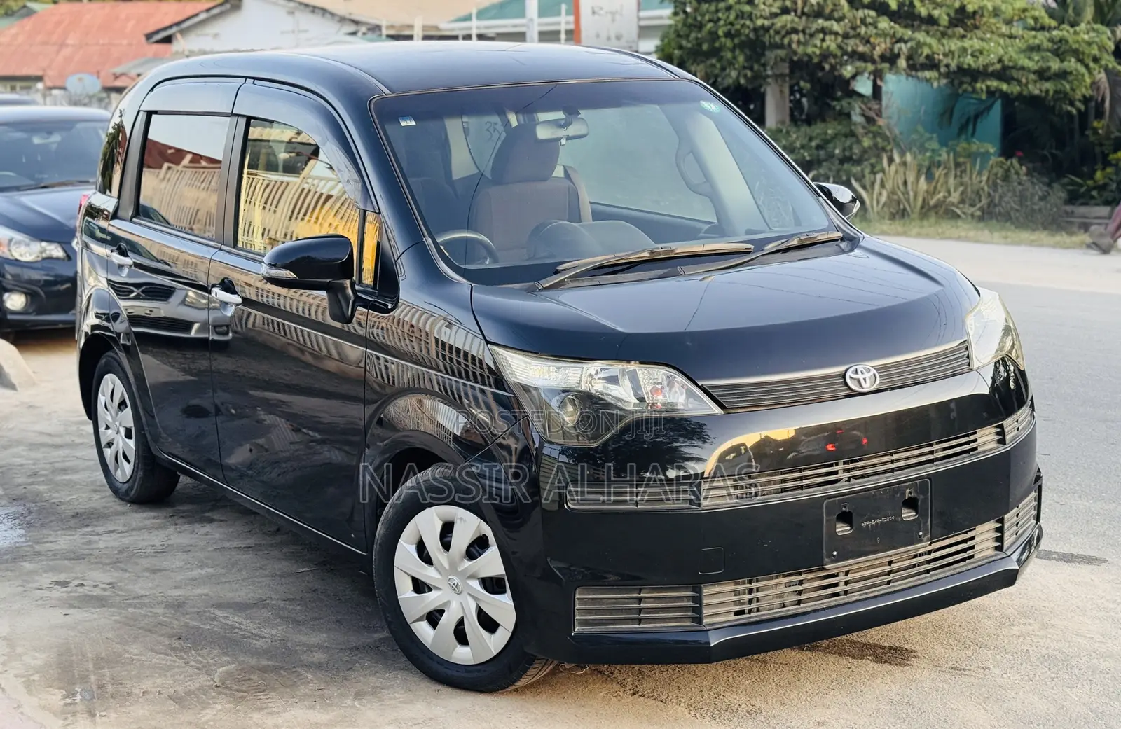 Toyota Spade 1.5 2013 Black