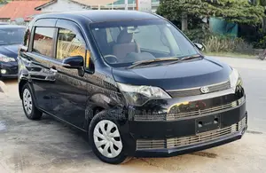 Toyota Spade 1.5 2013 Black