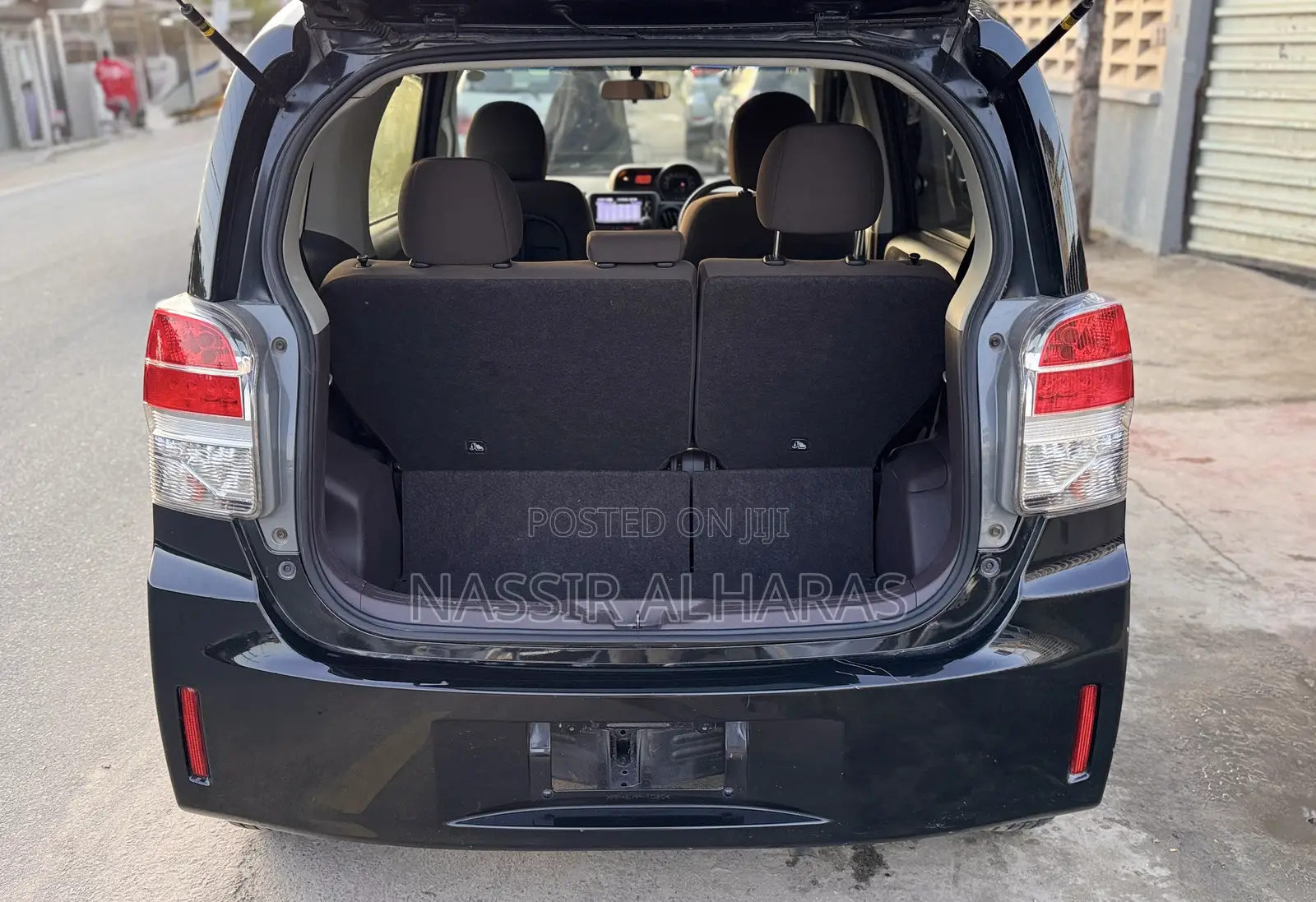 Toyota Spade 1.5 2013 Black