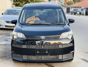 Toyota Spade 1.5 2013 Black