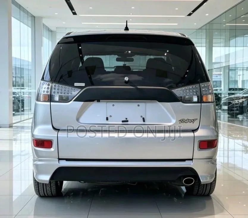Mitsubishi Outlander 2010 Silver