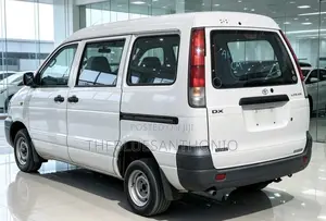 Toyota Noah 2006 White