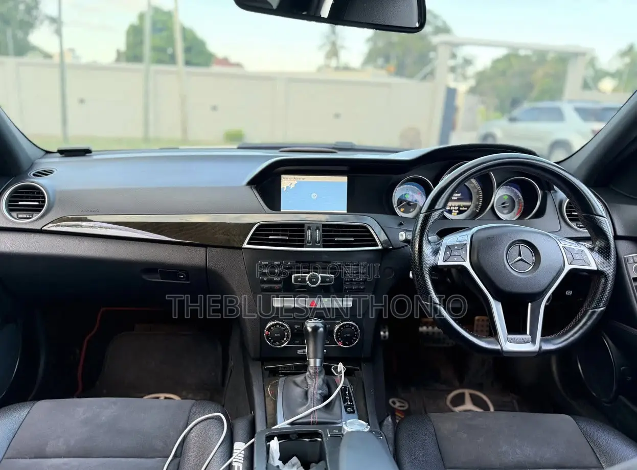 Mercedes-Benz C-Class 2014 White