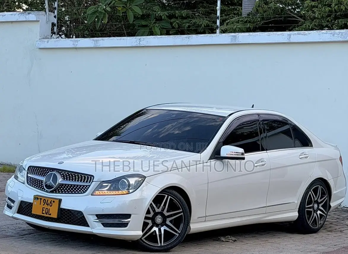 Mercedes-Benz C-Class 2014 White