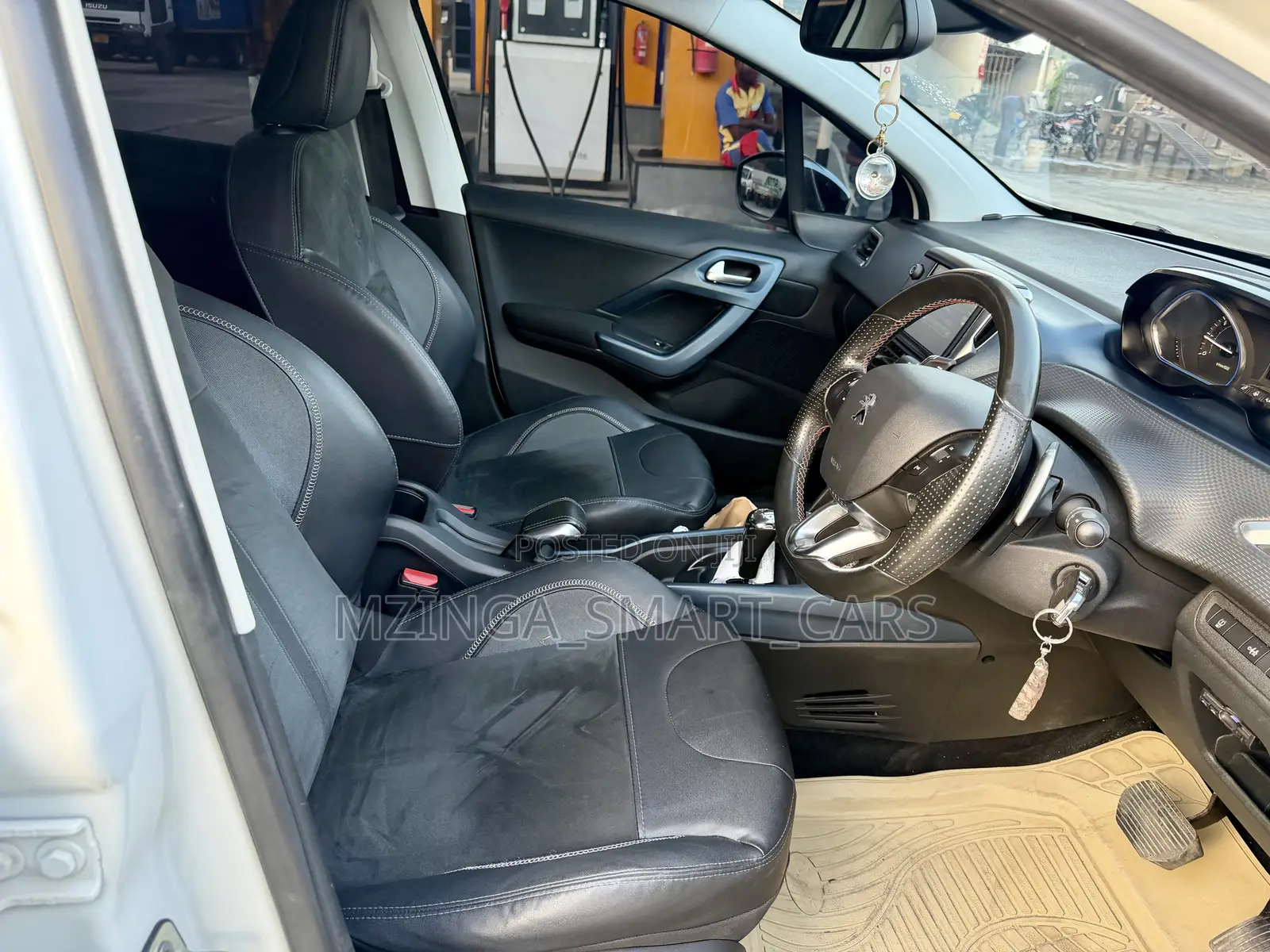 Peugeot 2008 1.2 e-HTP (100 Hp) 2013 White