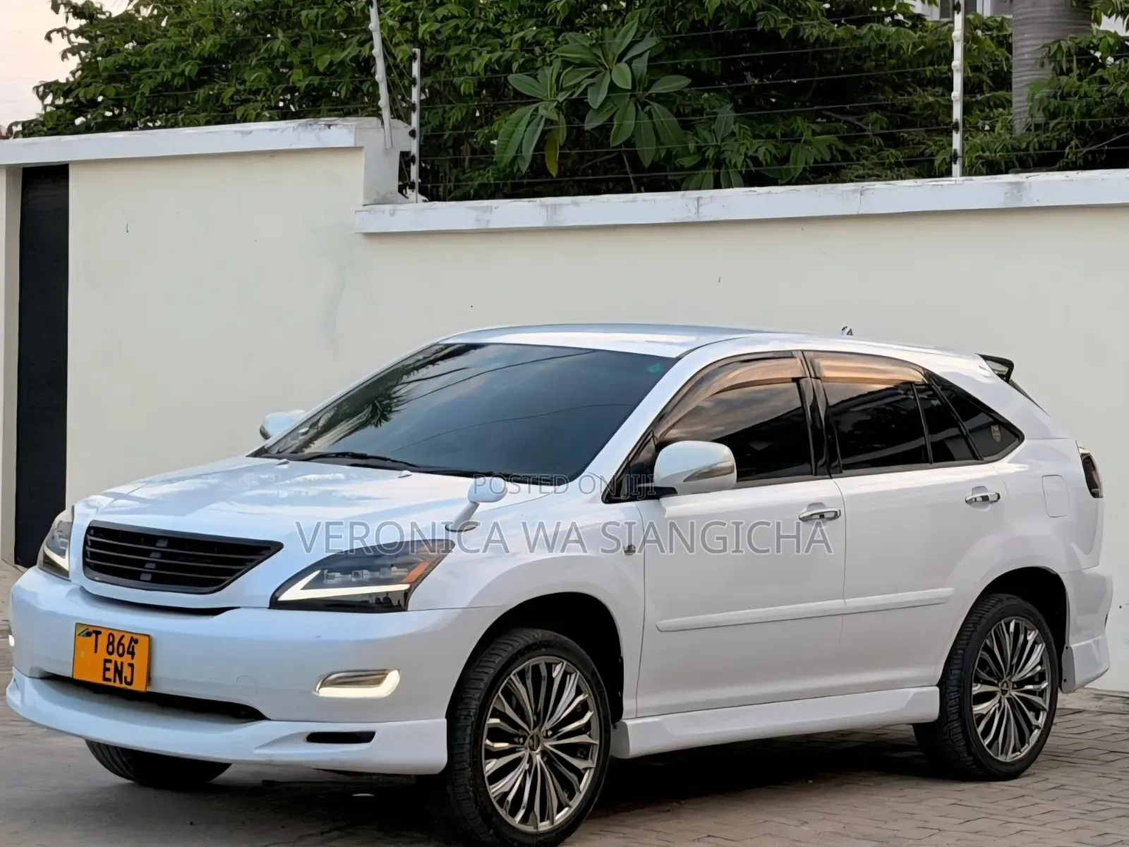 Toyota Harrier 2006 White