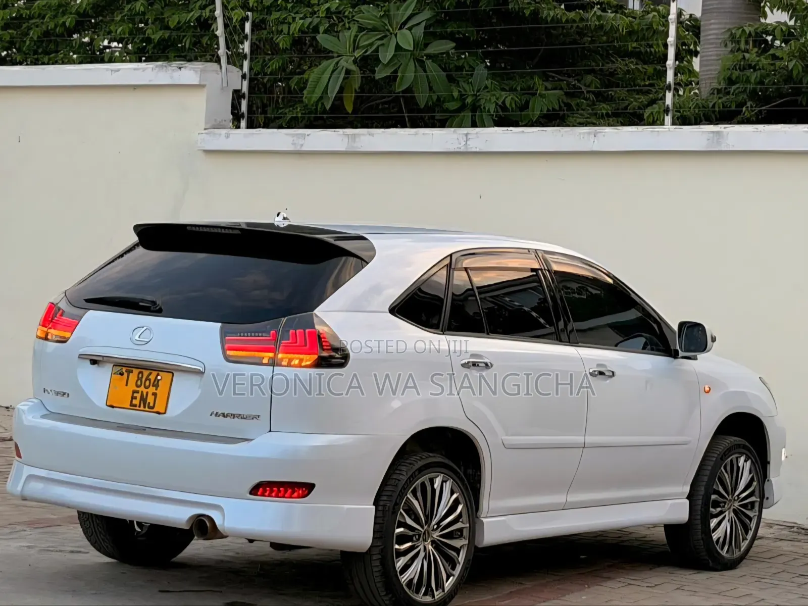 Toyota Harrier 2006 White