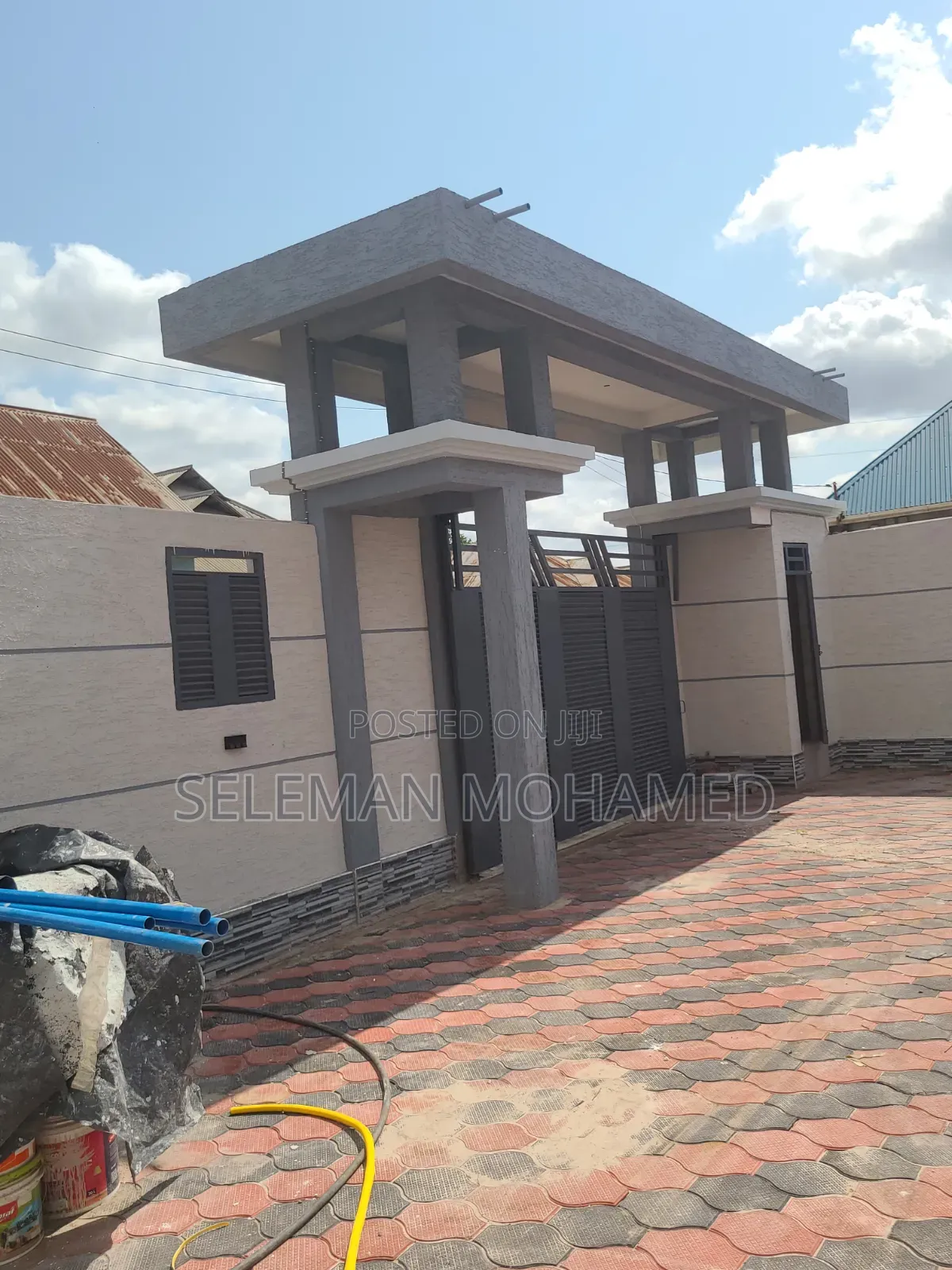 Furnished 20bdrm House in Biriani Real Estate, Chamazi for sale