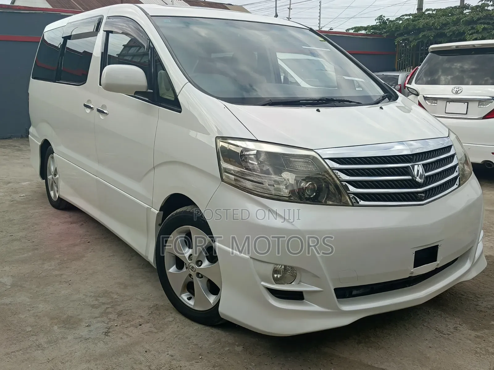 Toyota Alphard 2006 White