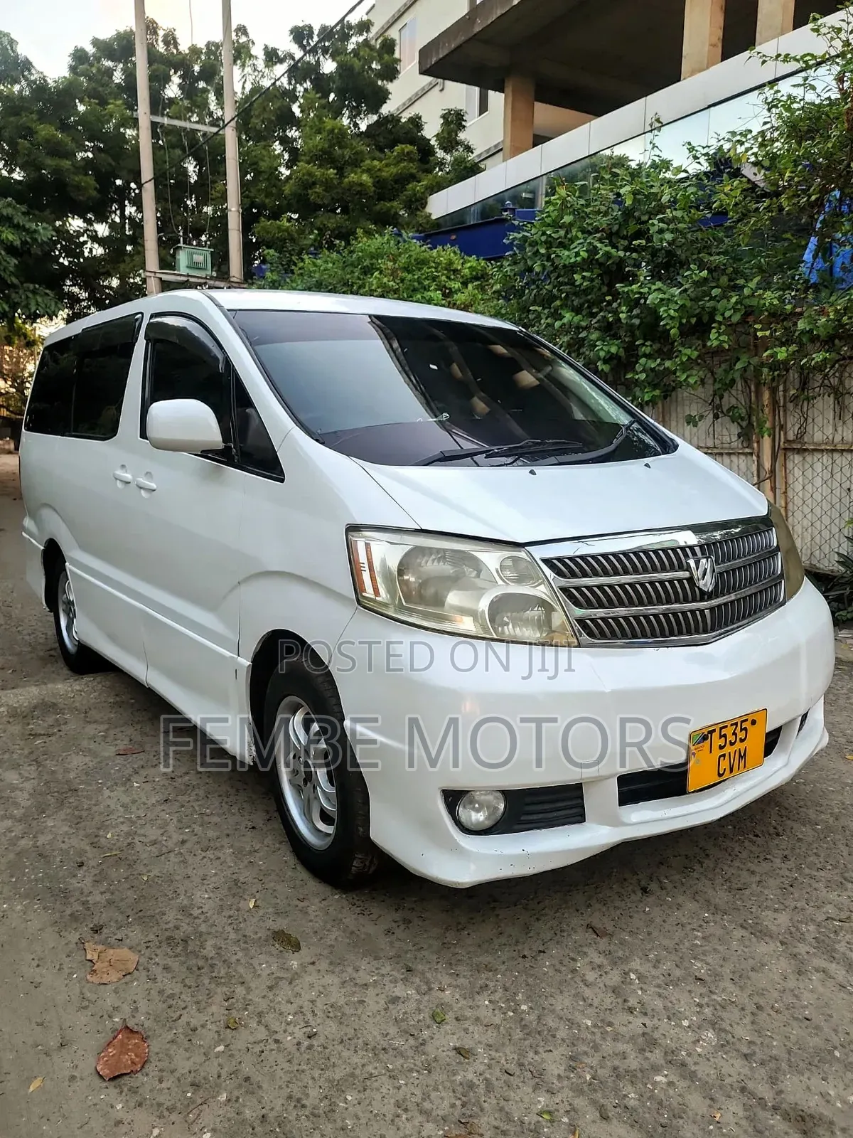 Toyota Alphard 2005 White