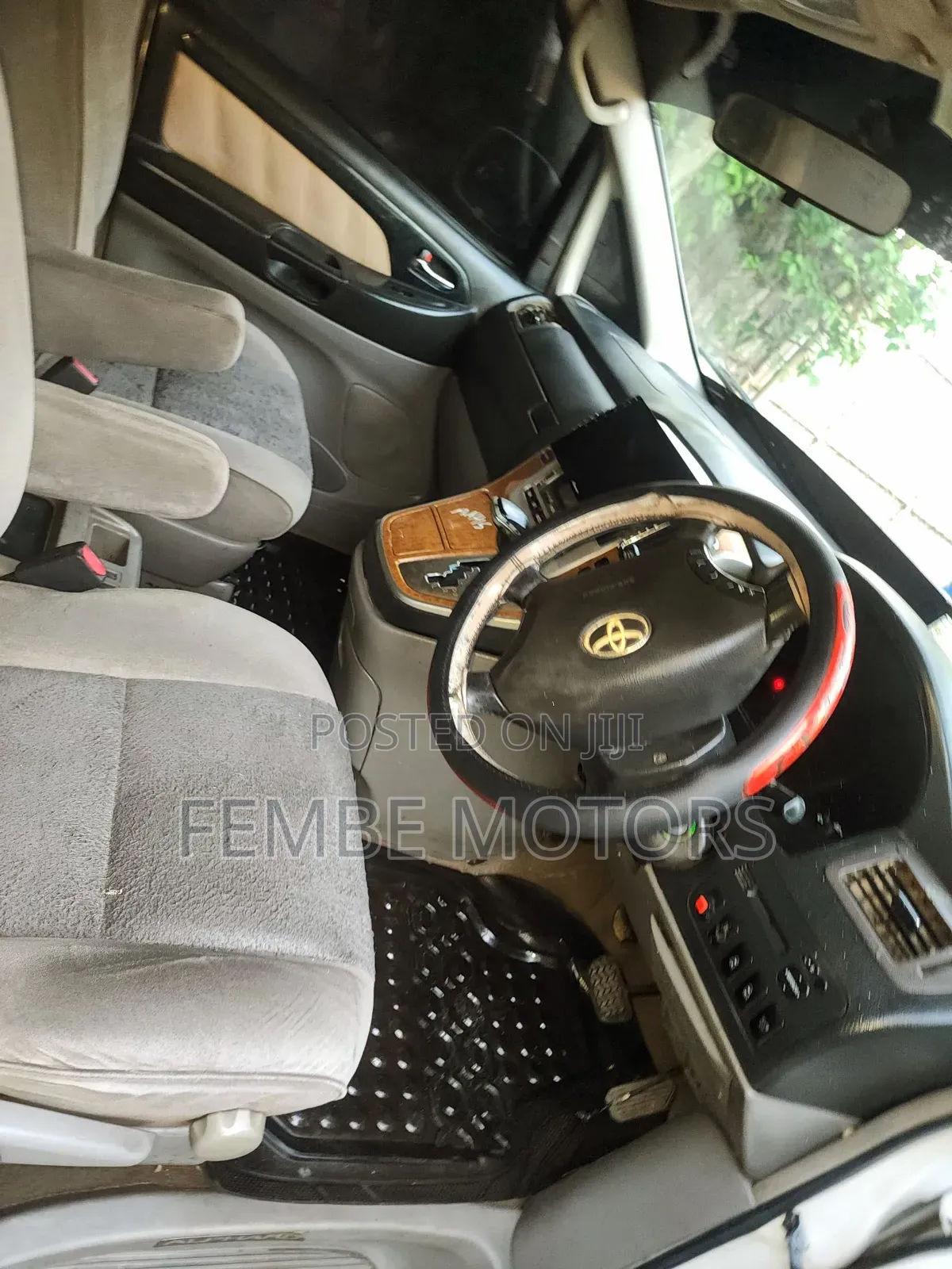 Toyota Alphard 2005 White