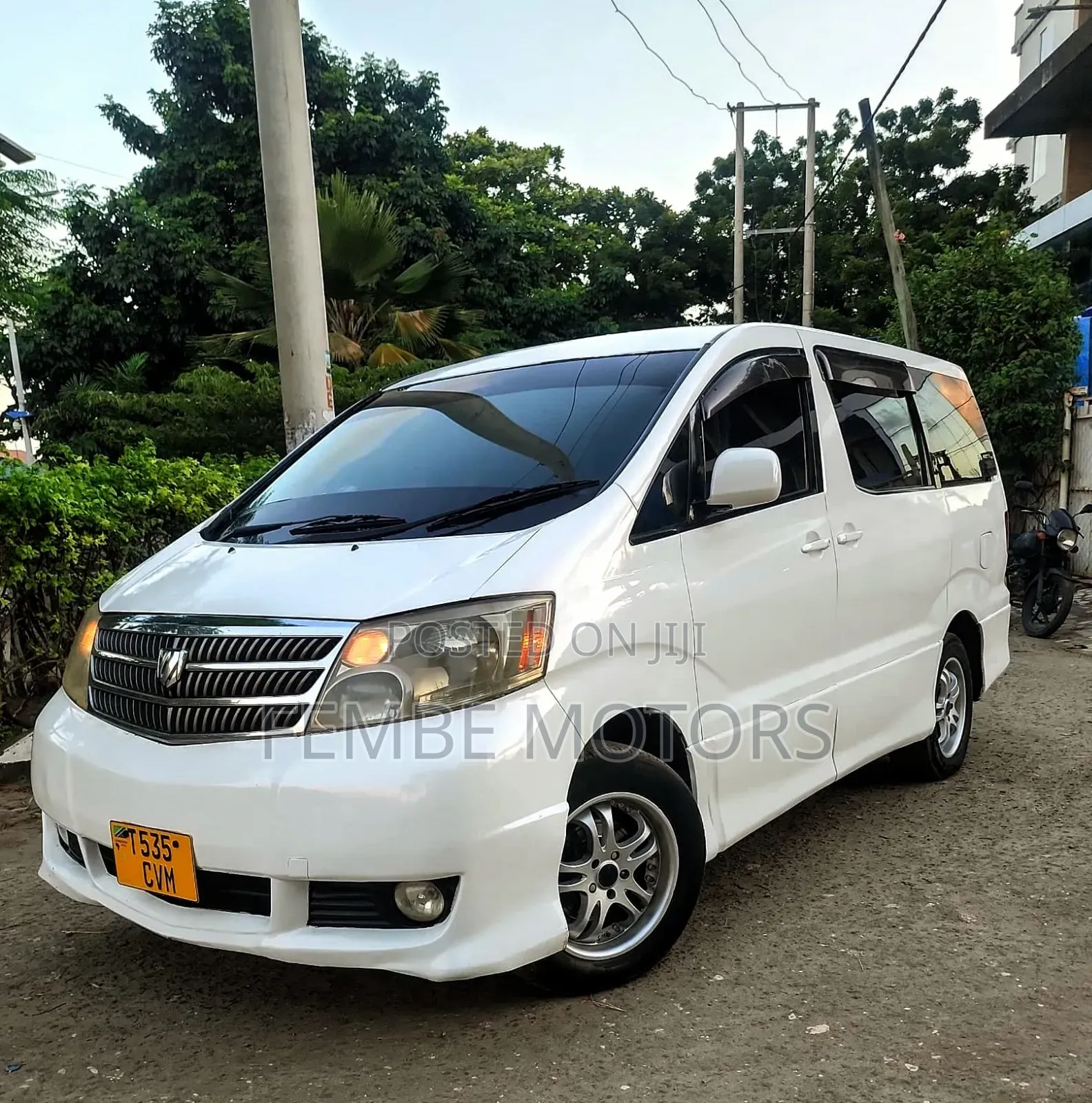 Toyota Alphard 2005 White