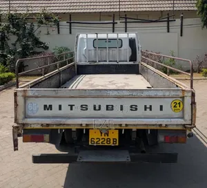 Mitsubishi Fuso Truck – Milion 59.5 Plus Registration