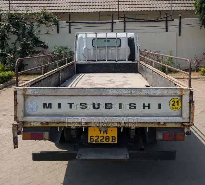 Mitsubishi Fuso Truck – Milion 59.5 Plus Registration