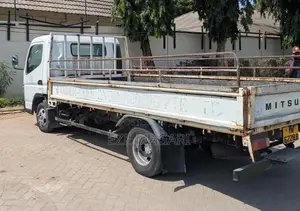 Mitsubishi Fuso Truck – Milion 59.5 Plus Registration