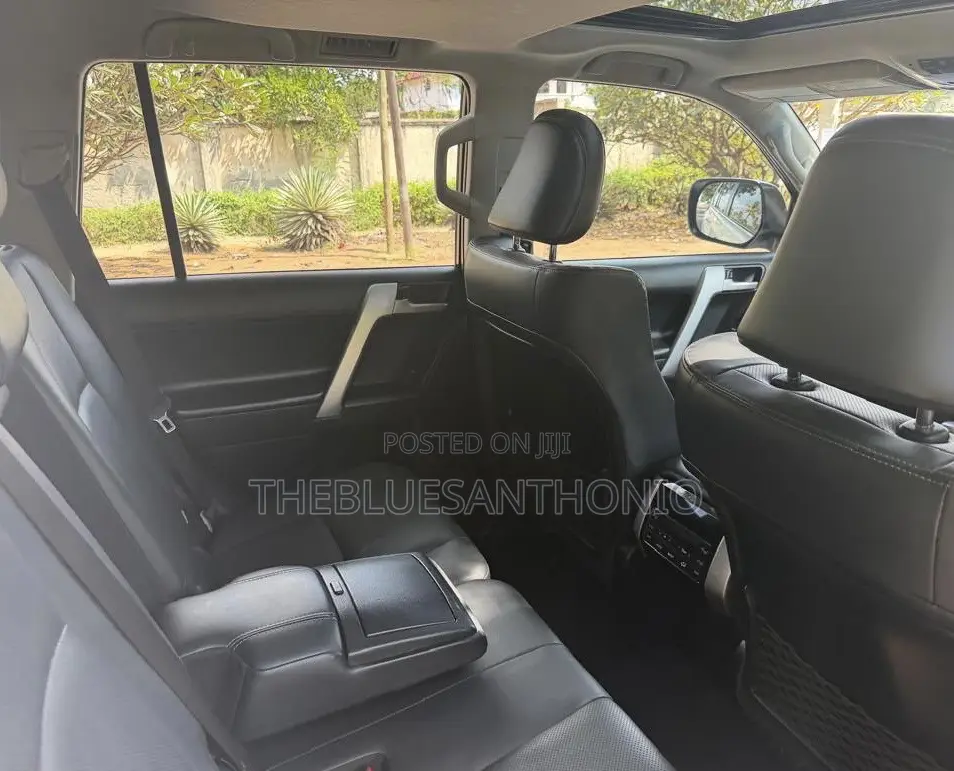 Toyota Land Cruiser Prado 2023 White