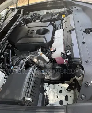 Toyota Land Cruiser Prado 2023 White