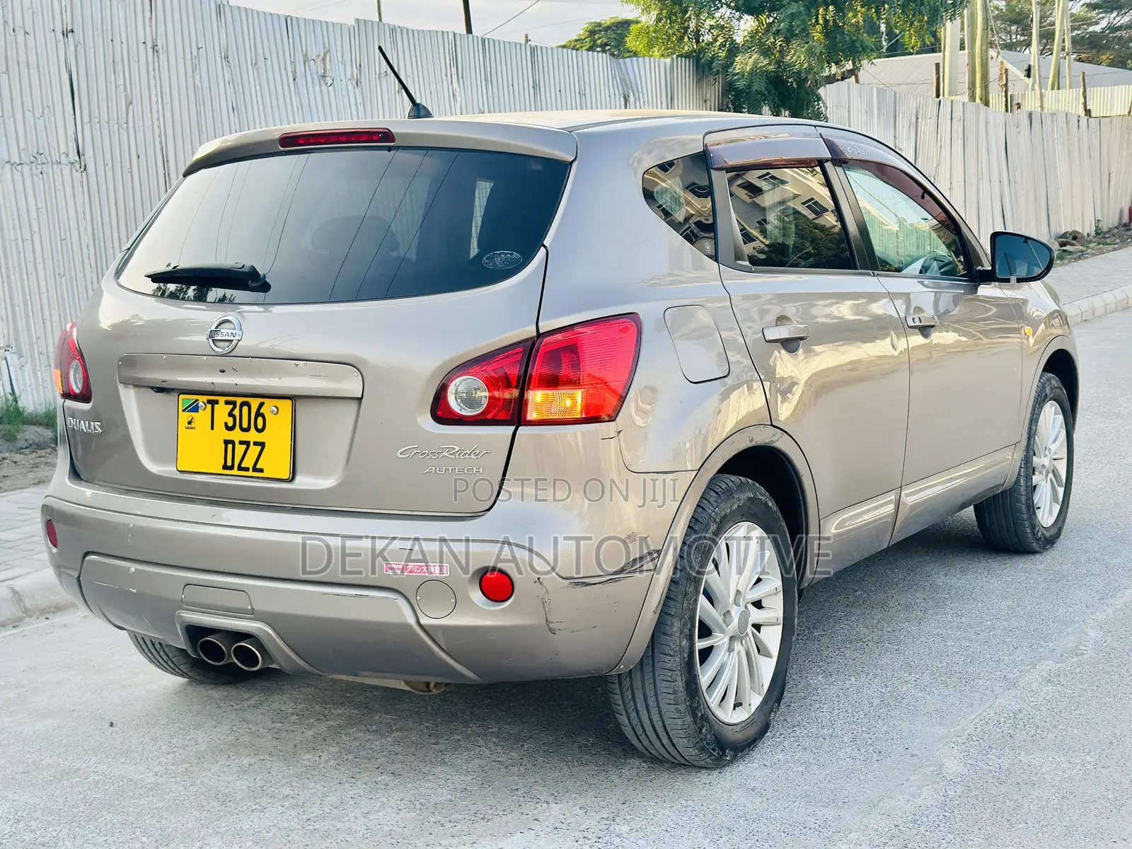 Nissan Dualis 2011 Silver