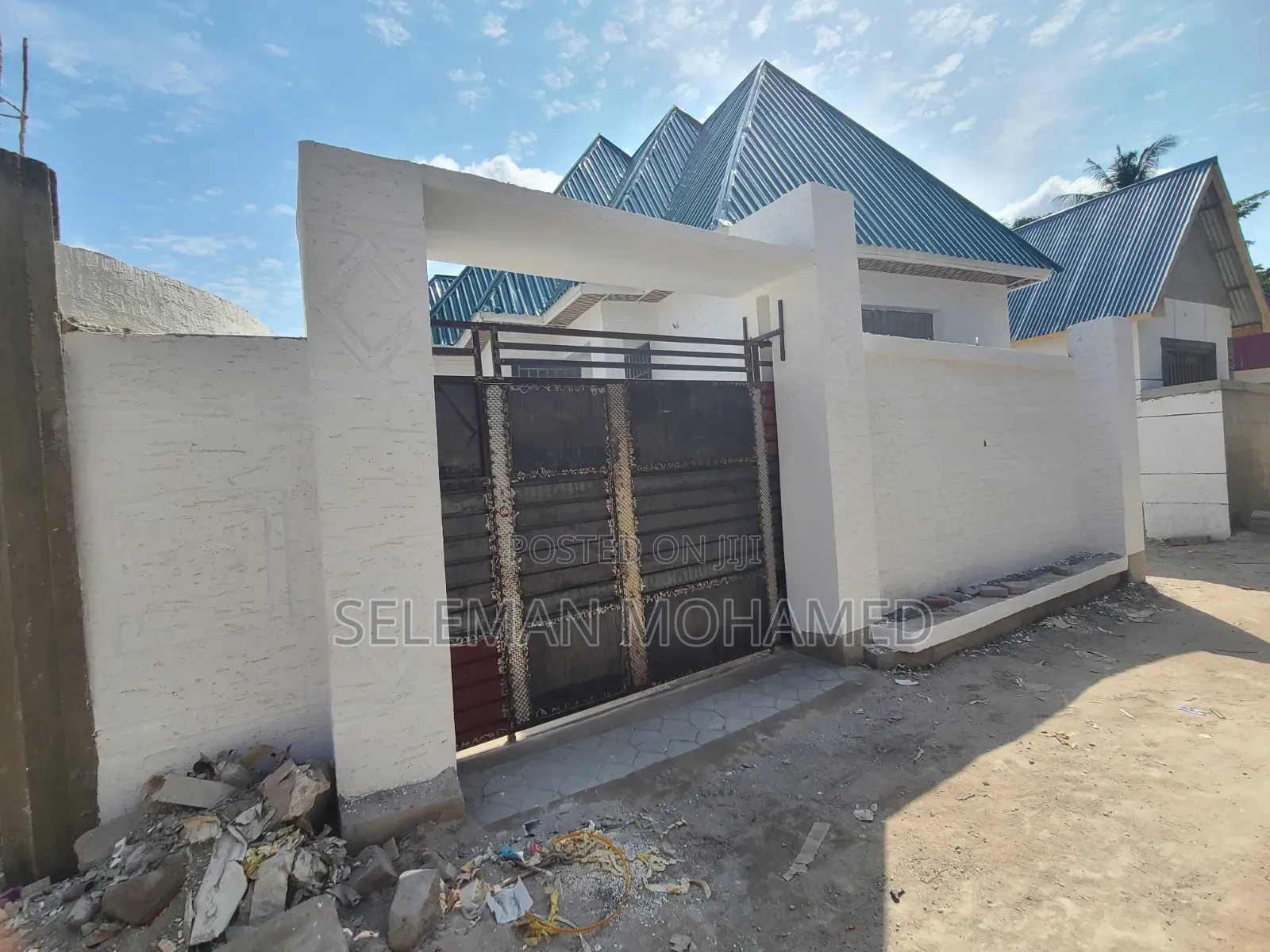 Furnished 3bdrm House in Biriani Real Estate, Chamazi for sale