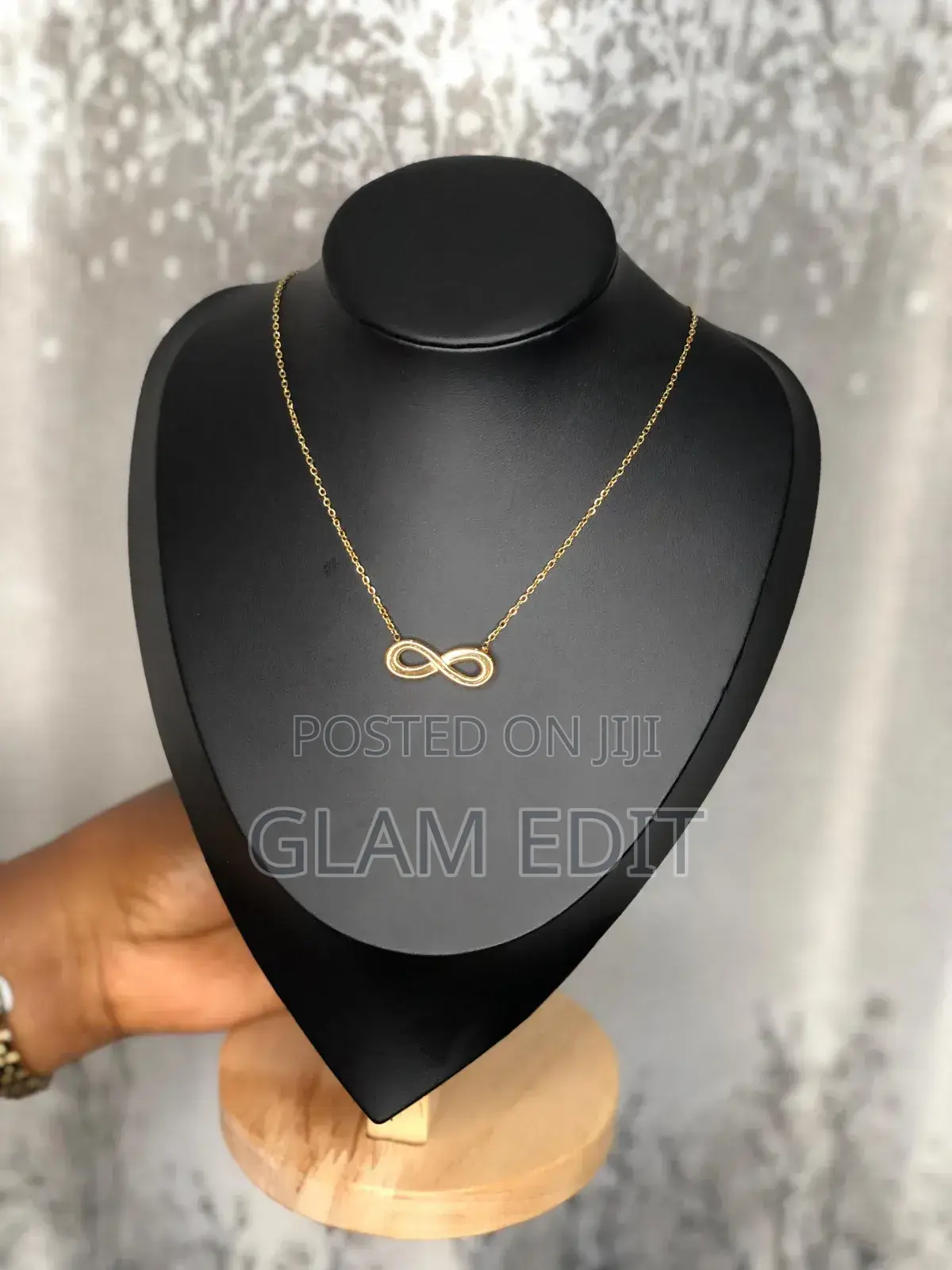 Elegant Necklace Pieces