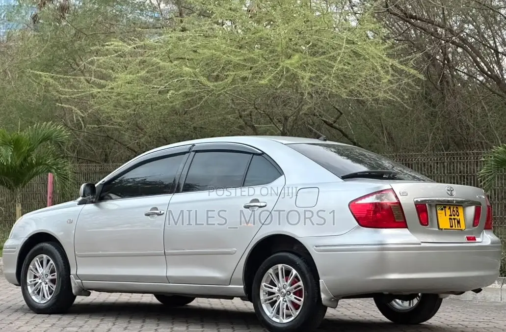 Toyota Premio 2004 Silver