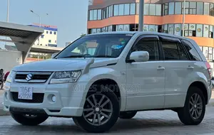 Suzuki Escudo 2008 White