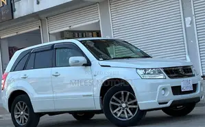Suzuki Escudo 2008 White