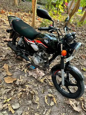 TVS HLX 125 2025 Black