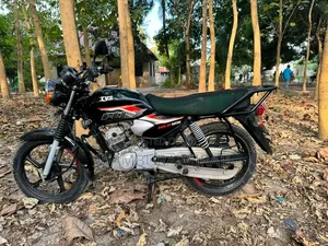 TVS HLX 125 2025 Black